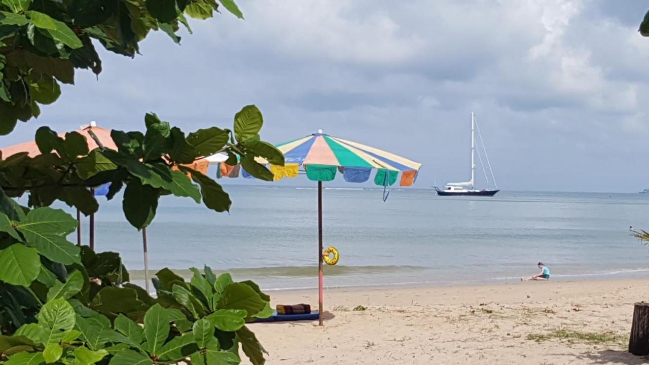 シェ チャーリー バンガロー Nai Yang Beach エクステリア 写真